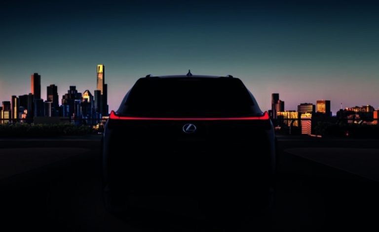 Lexus presenta el UX, su 'Toyota C-HR'