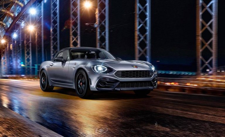 El Abarth 124 GT, con capota rígida de carbono