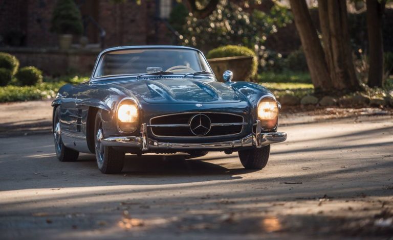 Este Mercedes 300 SL Roadster superará el millón de euros