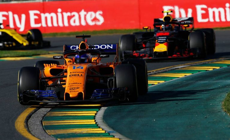 El boomerang australiano da la vuelta para Hamilton y Alonso