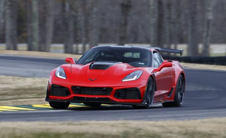 Así acelera el impresionante Corvette ZR1