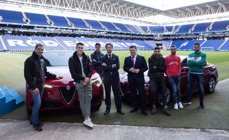 Marc Gené pone a prueba los deportivos de Alfa Romeo