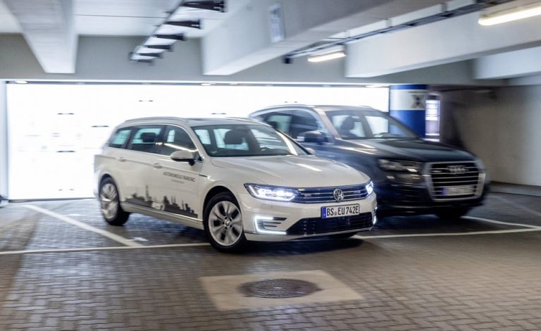 Volkswagen. Incorporará el sistema de aparcamiento autónomo en sus coches a partir de 2020