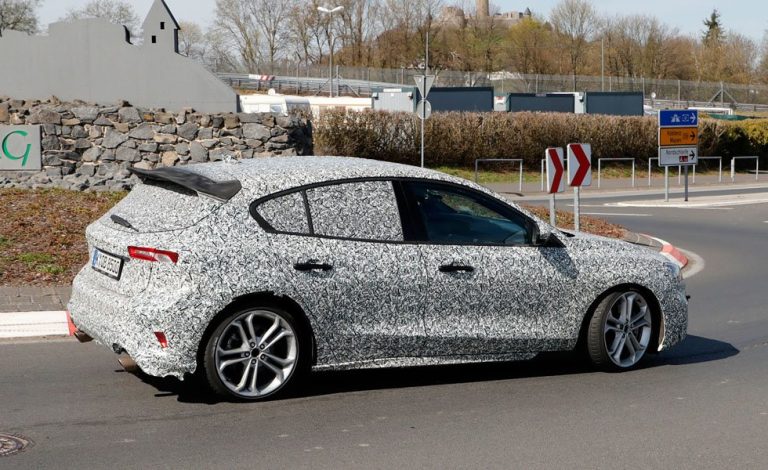 Ford Focus ST 2018. Con alerón y ¿tres cilindros?