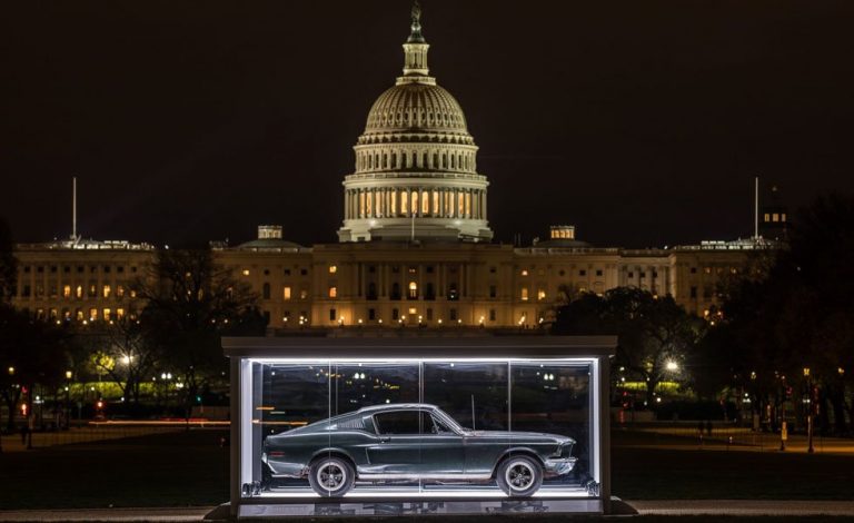 El Ford Mustang de Steve McQueen se exhibe en el Capitolio