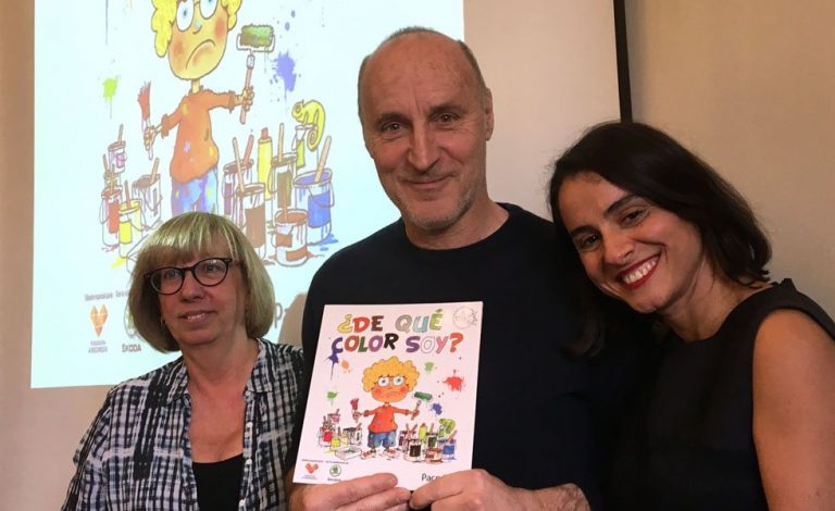 Skoda celebra el Día del Libro con una obra de Paco Mir (Tricicle)