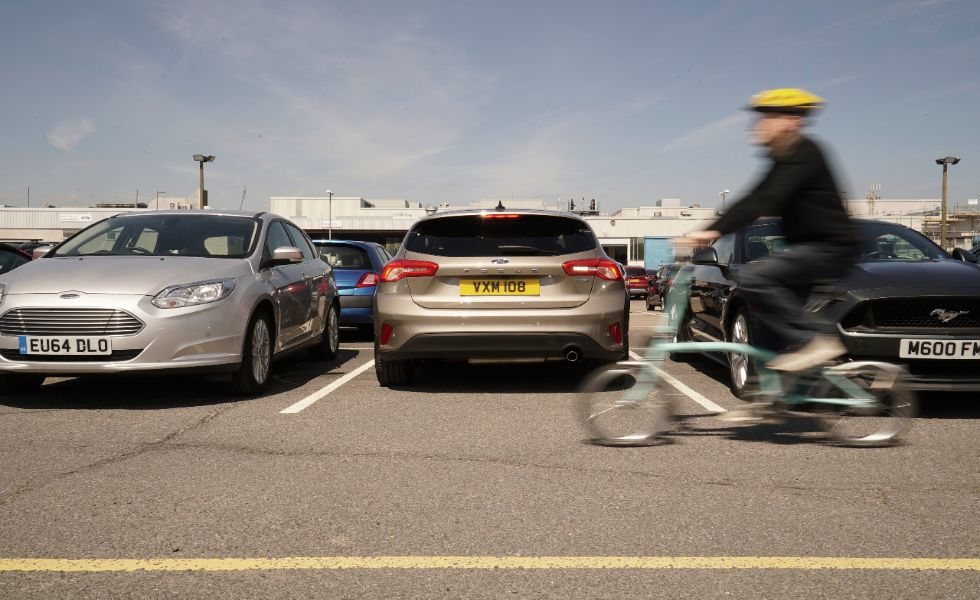 9452_Qig9scENH6aB1-p