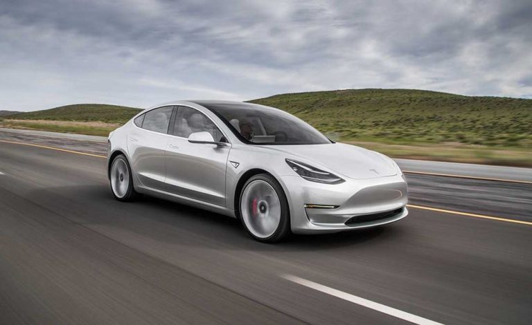 Recorren 830 kilómetros con una carga y un Tesla Model 3