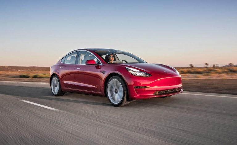 Elon Musk da detalles de los nuevos Tesla Model 3 Dual y Performance