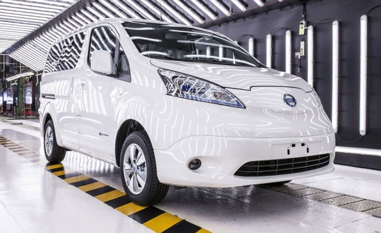 Nissan. Comienza con las entregas de su nueva furgoneta eléctrica e-NV200