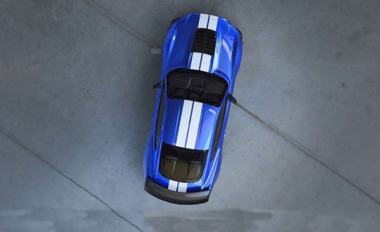 El Ford Shelby Mustang GT500 sigue calentando motores