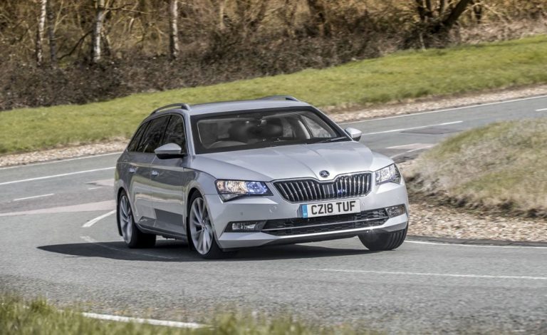 Skoda ofrece en Reino Unido este Superb Combi blindado