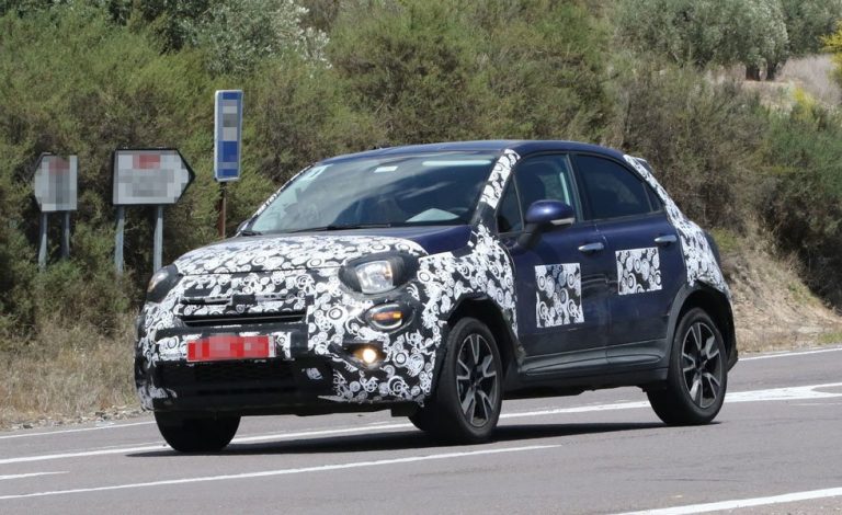 El futuro Fiat 500X rueda por España