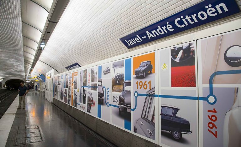 La historia de Citroën, en el Metro de París