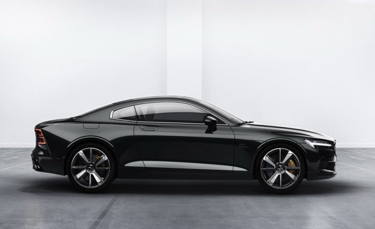El Polestar 1 ahorra 230 kilos gracias a la fibra de carbono