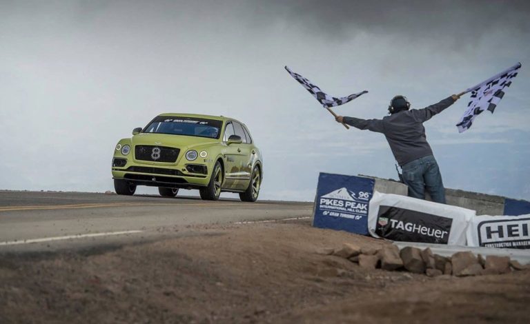 Bentley hace historia en Pikes Peak y crea este exclusivo Bentayga