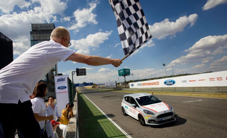 24 horas Ford: 15 edición de la carrera solidaria