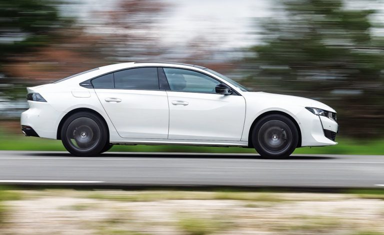 Conducimos el nuevo Peugeot 508. Esta es otra historia