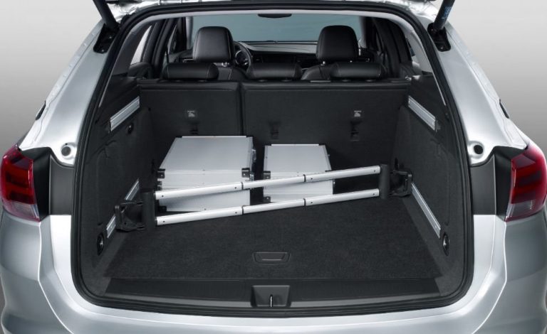 Opel Astra. Con nuevos accesorios inteligentes para disfrutar de los viajes