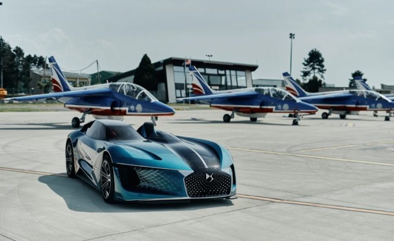 DS X E-TENSE. El deportivo del futuro