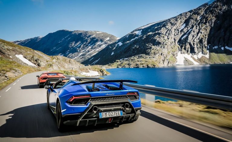 Lamborghini recorre la impresionante ruta de los trolls
