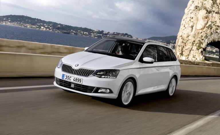 Skoda Fabia Combi. Al fondo hay sitio