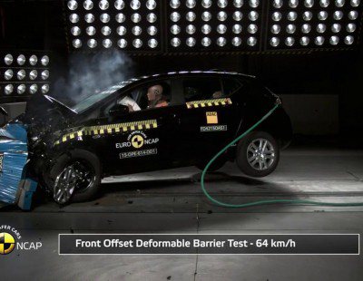 Crash test EuroNCAP Opel Astra 2016