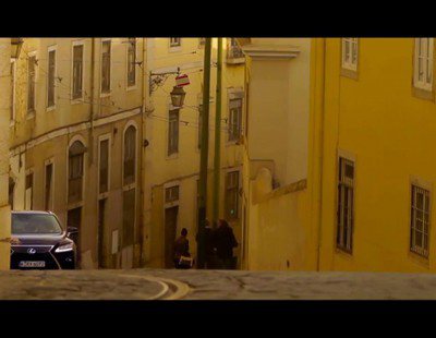 El Lexus RX se pasea por Lisboa