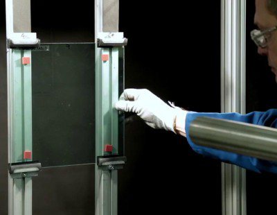 Así prueba Ford las lunas de Gorilla Glass