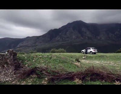 Al Mercedes-Benz GLE le encanta el campo