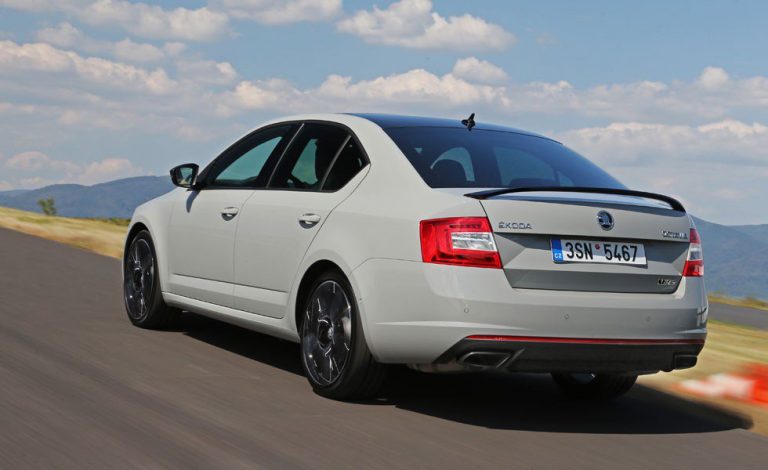 Skoda Octavia RS 230. Aún más deportivo