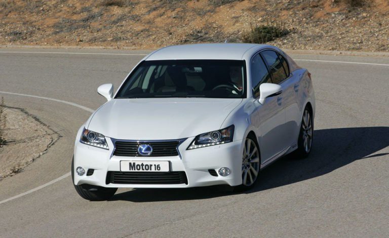 Lexus GS 300h Hybrid. Menos dinámico, más lógico