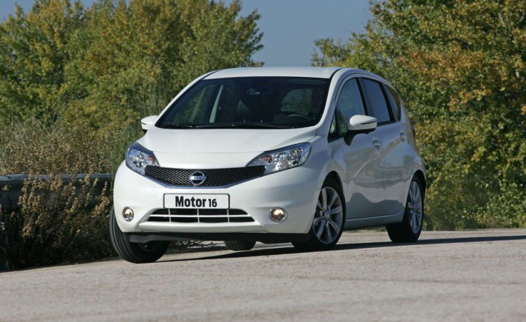 Nissan Note 1.5 dCi Tekna Premium Jugando entre líneas