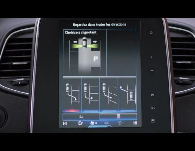 Renault Scenic, aparcar es cosa de niños