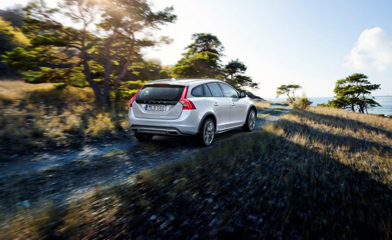 Volvo S60 Cross Country y V60 Cross Country. Aventura desde 35.950 euros