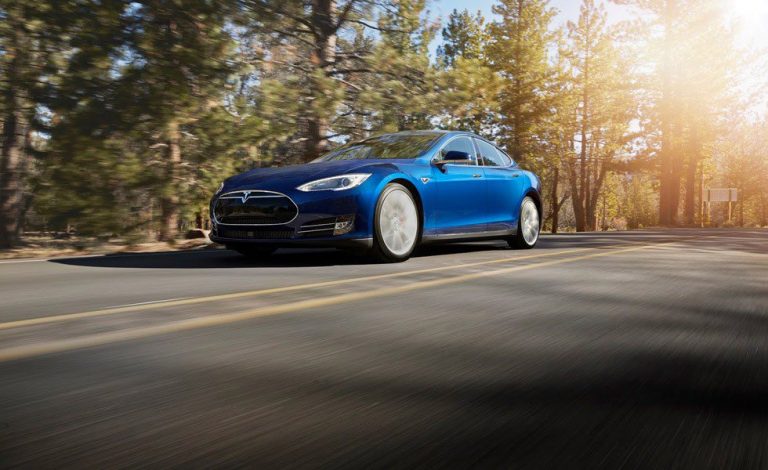 Tesla Model S 70D. La nueva versión de acceso