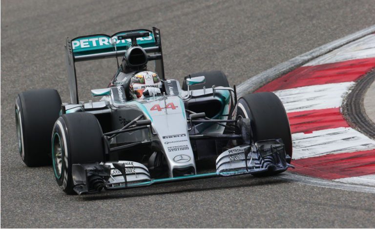 Hamilton domina en los entrenamientos libres de China