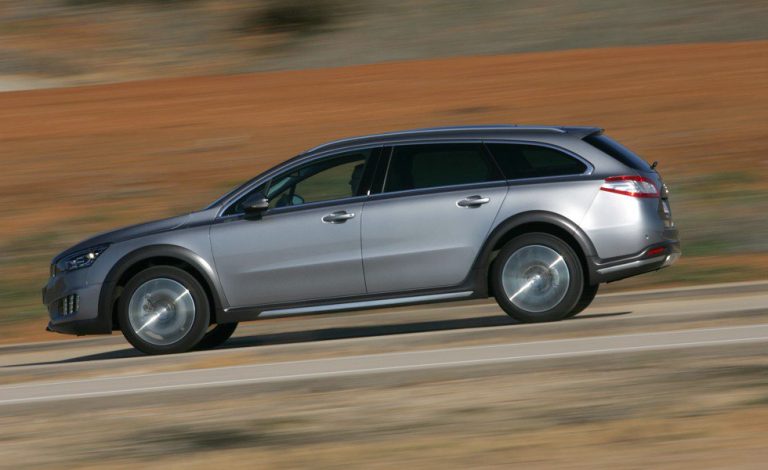 Peugeot 508 RXH 2.0 Blue HDI 180 CV Aut. Todo, menos tracción total