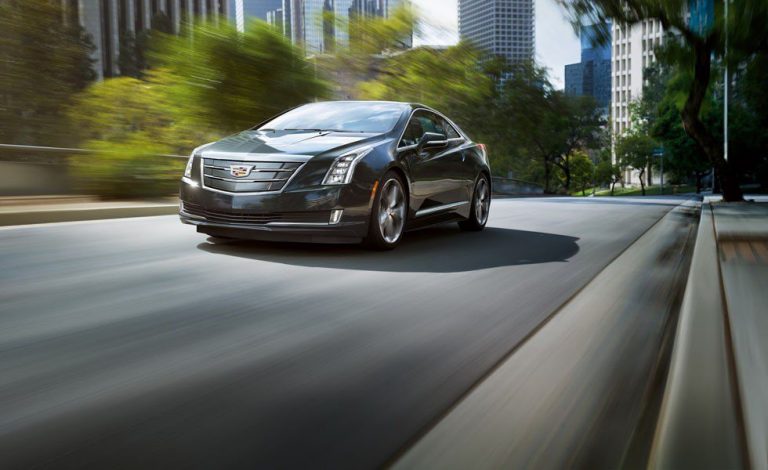 Cadillac ELR Coupé. Un híbrido que se actualiza internamente