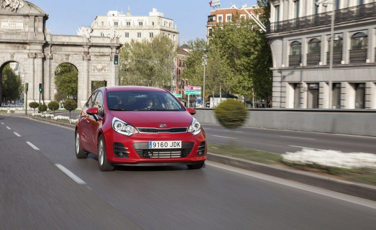 Kia Rio 2015. Un compacto inteligente