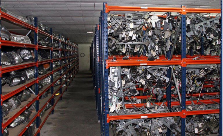 ¿Tienen garantía las piezas compradas en el desguace?