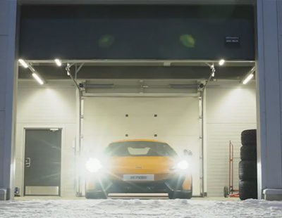 El McLaren 570S es rápido también sobre el hielo