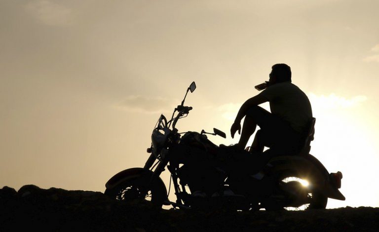 ¿Qué carné necesito para conducir una moto de 650cc? ¿Qué carné necesito para conducir una moto de 650cc?