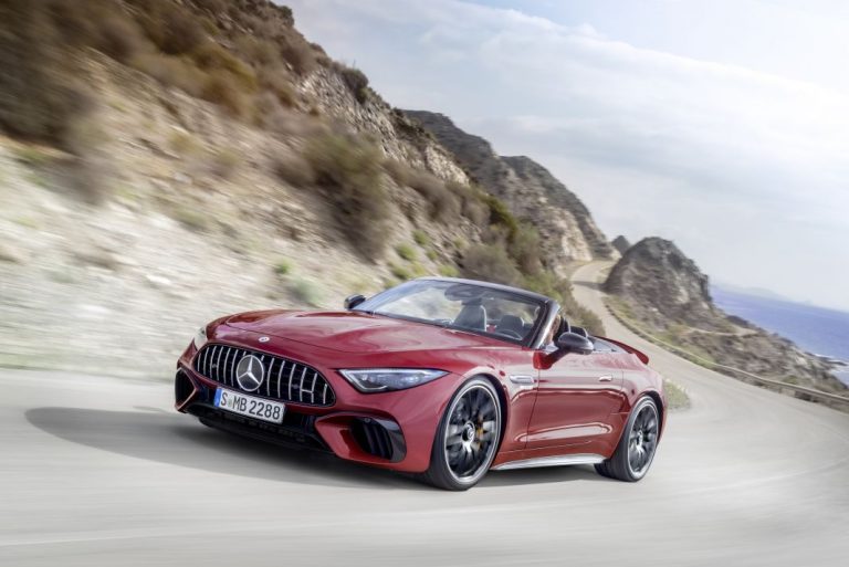 El Mercedes-AMG SL vuelve con el inconfundible estilo de siempre