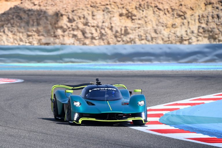 Así ruge en Bahrein el motor Cosworth del Aston Martin Valkyrie AMR Pro