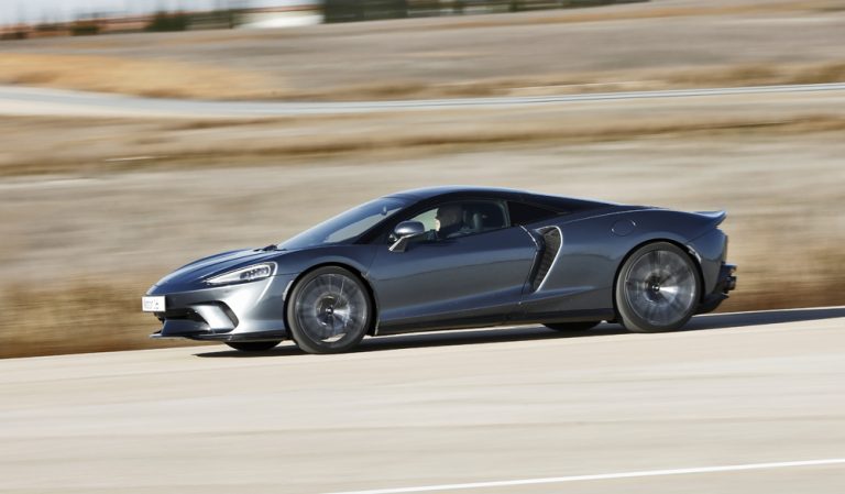 Los cuatro superdeportivos que plantan cara al McLaren GT
