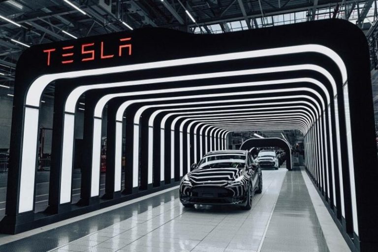 La fábrica de Tesla en Berlín ya está cerrada para ‘optimizar la producción’