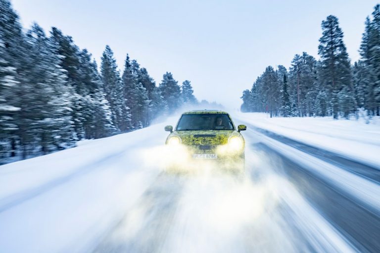 El futuro MINI pasa frío en Suecia