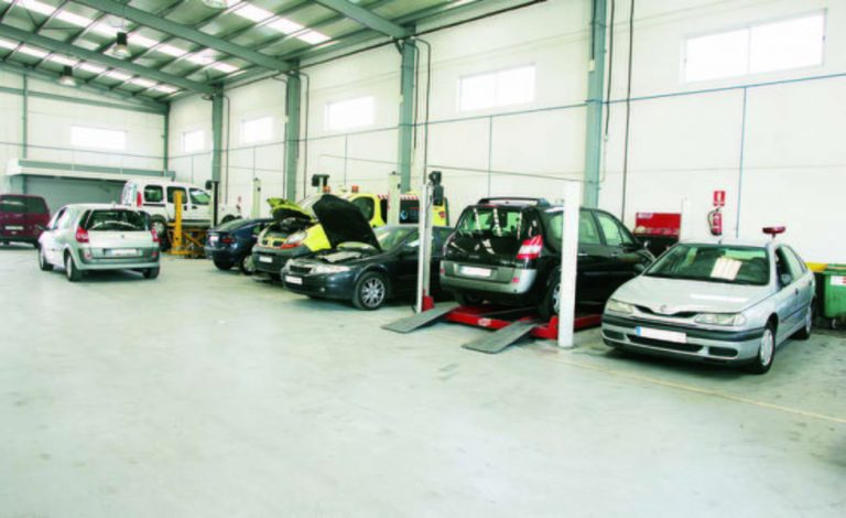 Si vendo el coche a un particular, ¿tengo que ofrecer garantía?