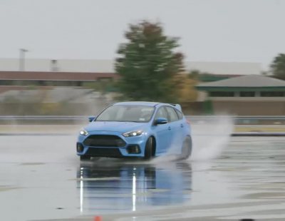 Hacer drift con el nuevo Ford Focus RS es realmente divertido